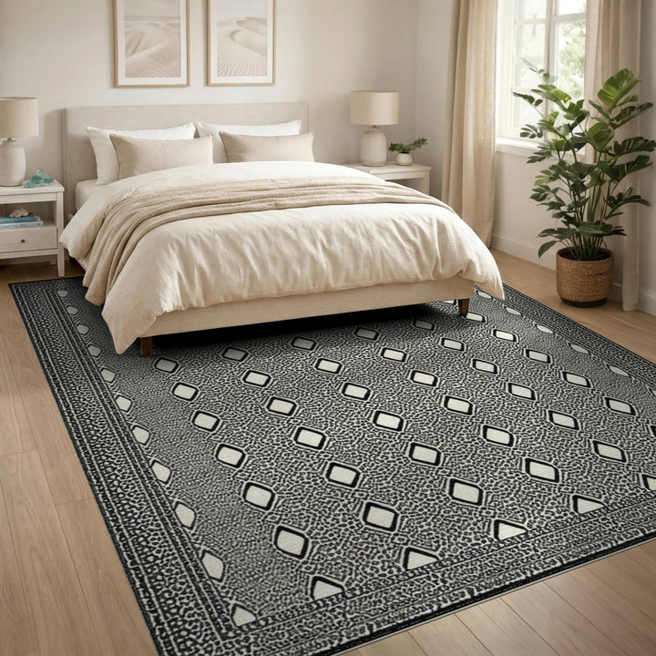 Black White Diamond Geometric Area Rug