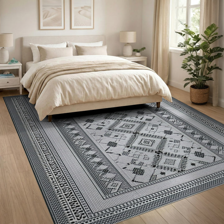 Black White Geometric Diamond Area Rug