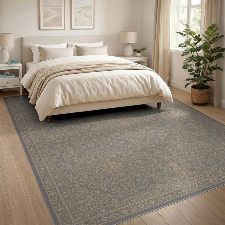 Traditional Persian Grey Persian Medallion Area Rug
