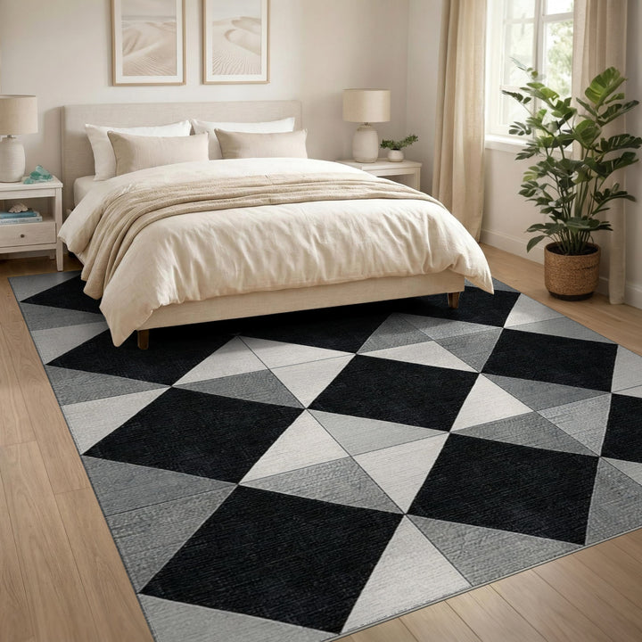 Black White Geometric Diamond Area Rug