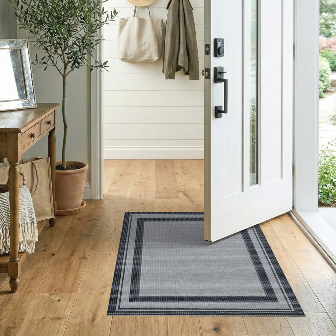 Black White Geometric Border Rug