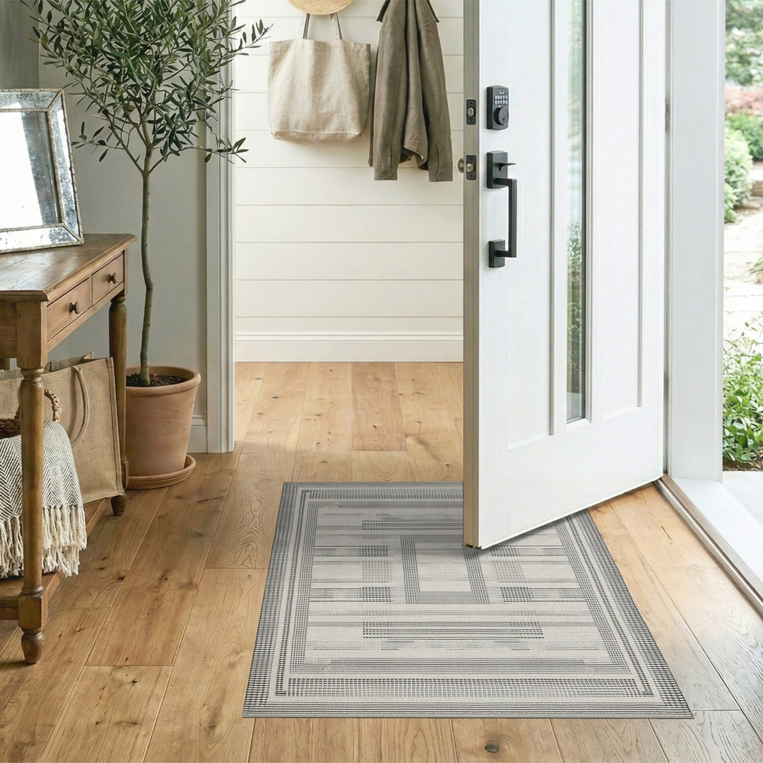 Black White Geometric Area Rug