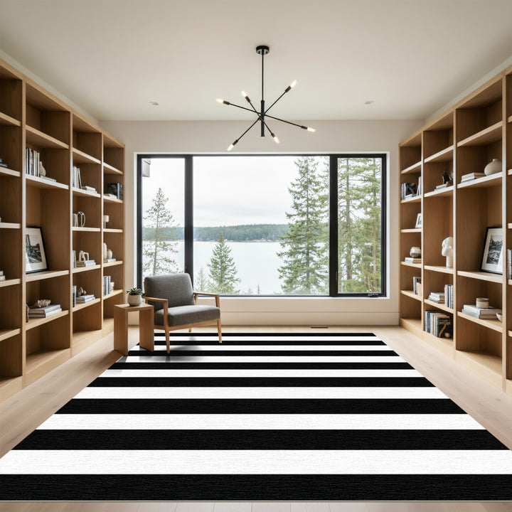 Bold Monochrome Parallel Lines Rug