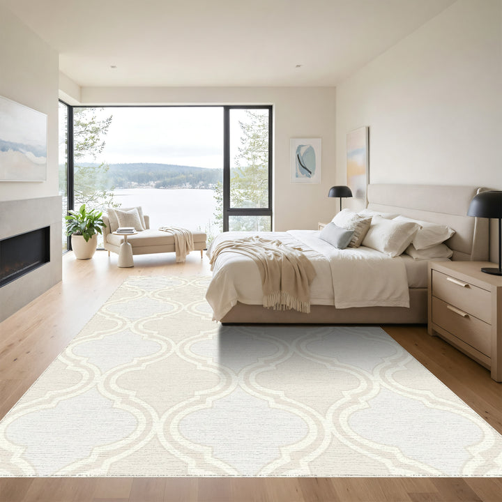 Cream Geometric Quatrefoil Arabesque Rug