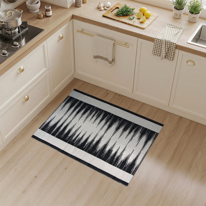Black White Geometric Area Rug
