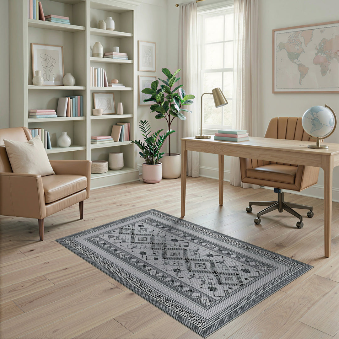 Black White Geometric Diamond Area Rug