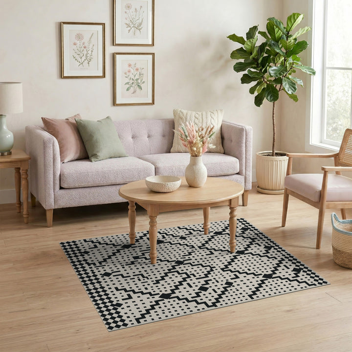 Black White Geometric Area Rug
