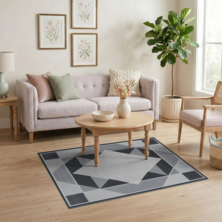 Black White Geometric Diamond Area Rug