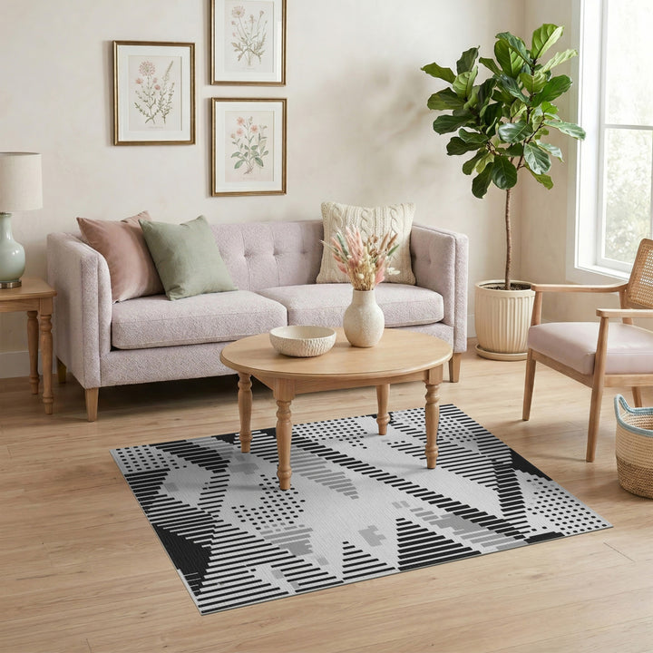 Black White Geometric Area Rug